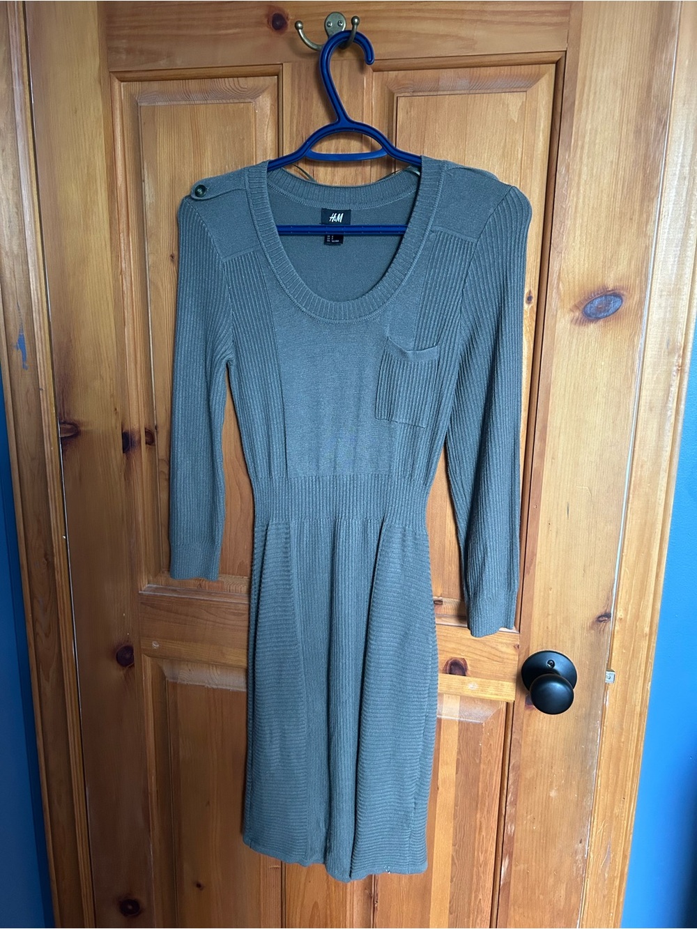 H&M Olive Ribbed Scoop-Neck Long Sleeve Dress